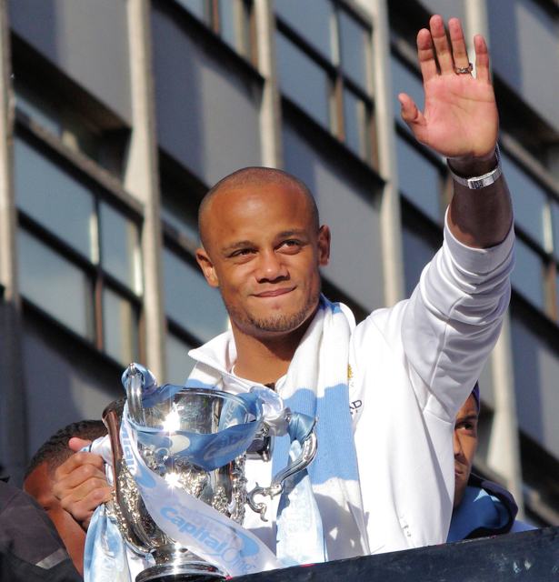 Vincent Kompany waving to fans