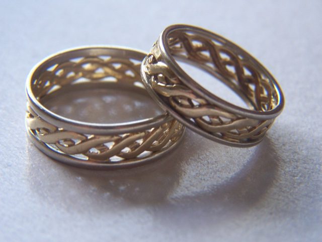 Two gold wedding rings